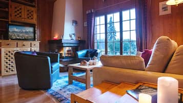 Flachbildfernseher, Kamin