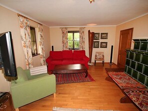 Televisión, chimenea