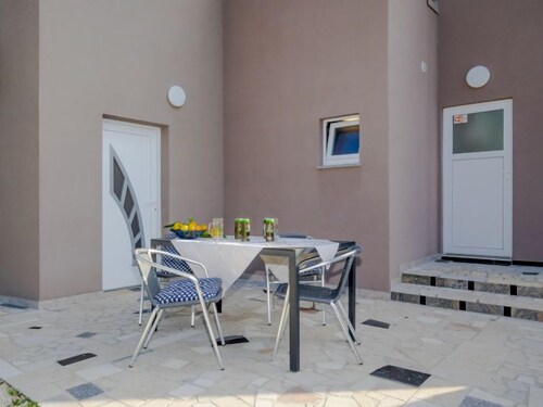 Apartment B&B by Interhome
