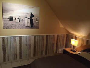 2 Schlafzimmer, Schreibtisch, kostenloses Internet