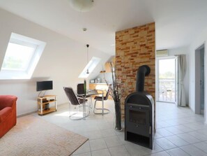 TV, fireplace - Amarillo 3 by Interhome (Balatonmariafurdo)