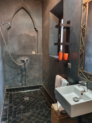 Double Room, Pool View | Bathroom | Rainfall showerhead, free toiletries, towels