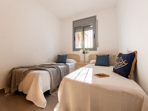 3 chambres, fer et planche à repasser, Wi-Fi