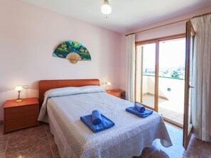 6 habitaciones, tabla de planchar con plancha y wifi 