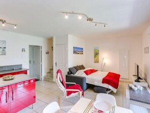 2 chambres, bureau, fer et planche à repasser, Internet gratuit