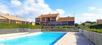 Les Amandines by Interhome