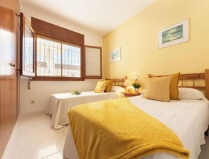 4 bedrooms, internet - Vacation home Sandra by Interhome (Deltebre)