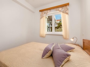 1 bedroom, free Internet