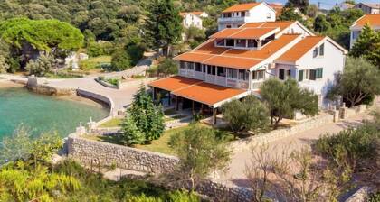 Apartment Mare 7 by Interhome