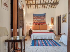 5 bedrooms, internet