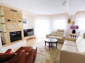 Flat-screen TV, fireplace - Villa Mustra by Interhome (Trogir/Okrug Donji)