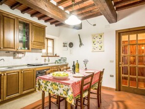Fridge, oven, cookware/dishes/utensils