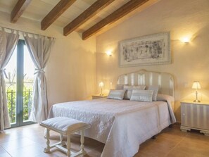 4 室のベッドルーム、インターネット