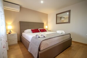 Apartment, Private Pool (Ivana A4) | 2 bedrooms, free WiFi, bed sheets - Ivana (Novigrad)