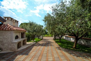 BBQ/picnic area - Ivana (Novigrad)