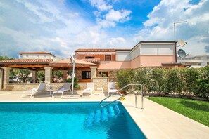 Outdoor pool - Ivana (Novigrad)