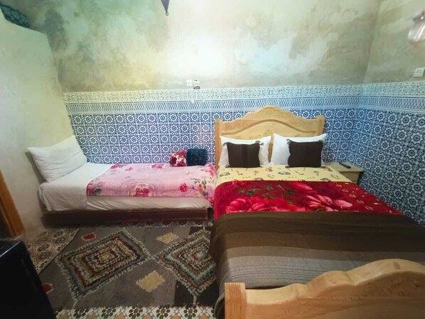 Family Double Room, 1 Bedroom | 1 bedroom, soundproofing, free WiFi