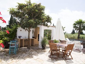 Outdoor dining - Masia del Mosso by Interhome (Camarles)