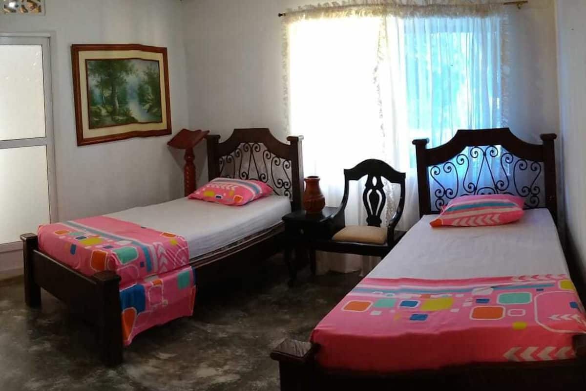 Double Room, Shared Bathroom | Iron/ironing board, WiFi (free), bed sheets