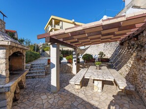 Outdoor dining - Apartment Leko by Interhome (Novi Vinodolski)
