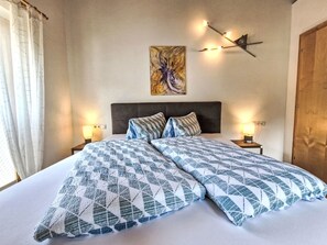 3 makuuhuonetta, internet