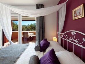 4 bedrooms, desk, free Internet - Vlastelini by Interhome (Labin)