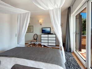 4 Schlafzimmer, Schreibtisch, kostenloses Internet