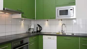 Fridge, microwave, oven, dishwasher