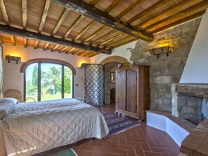 6 Schlafzimmer, Bügeleisen/Bügelbrett, kostenloses Internet