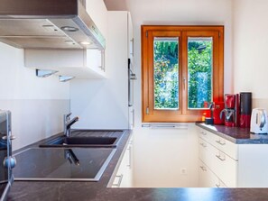 Kühlschrank, Ofen, Geschirrspüler, Toaster