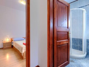 2 bedrooms, WiFi - Apartment  Ana by Interhome (Porec/Jehnici)