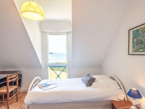 3 bedrooms, free Internet