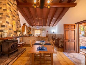 Dining - Cala Tuent by Interhome (Cala Tuent)