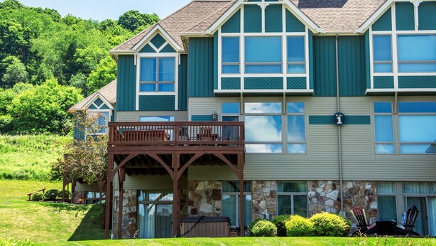 Exterior - Amazing View (McHenry)