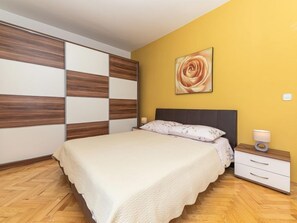 4 bedrooms, internet