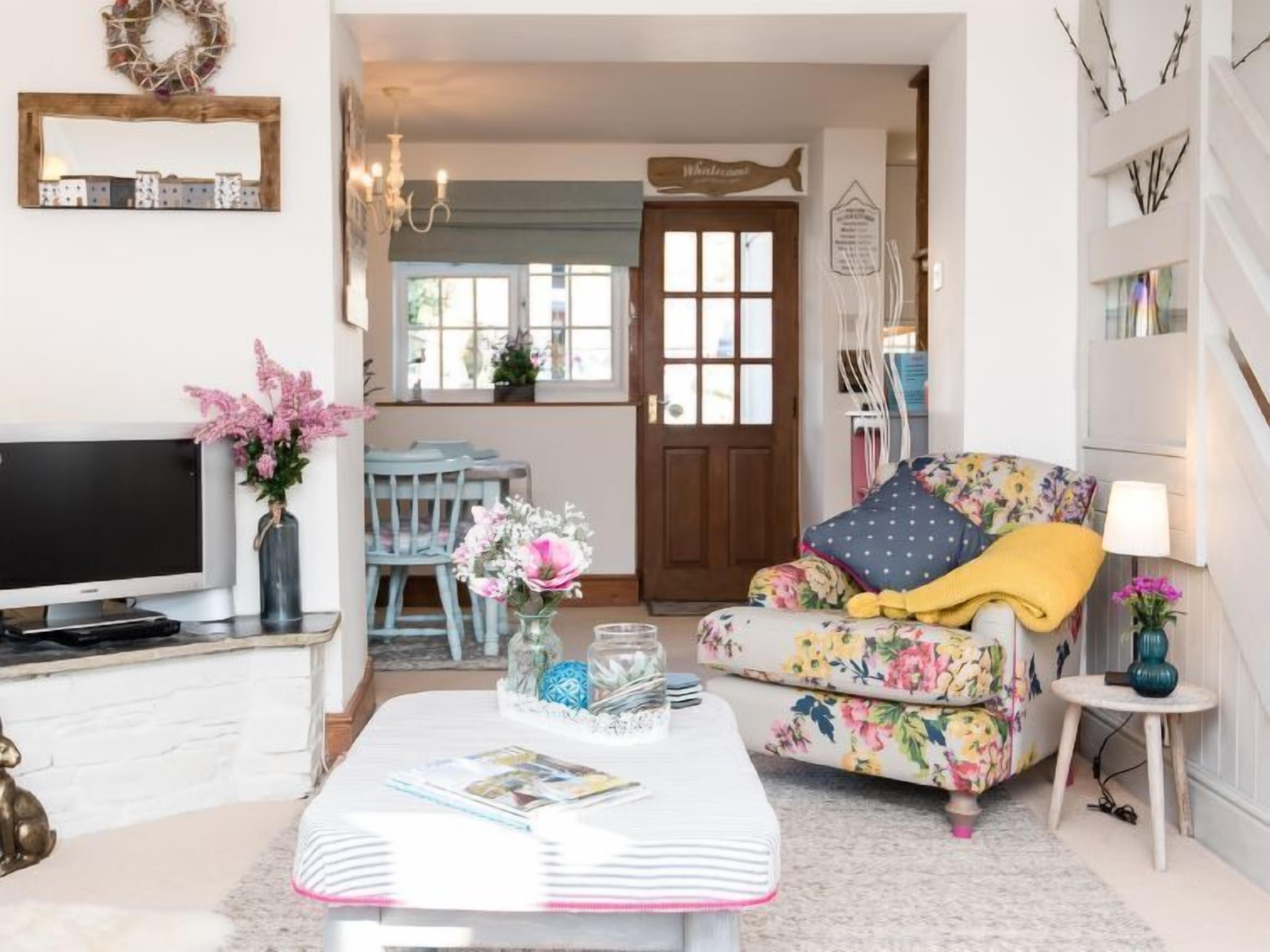 Flatskjerm-TV og DVD-spiller