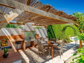 Restauration extérieure