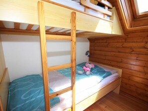 2 bedrooms