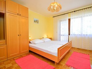 1 多间卧室、免费上网