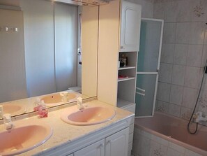Towels - La Cigale by Interhome (Avignon)