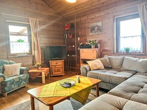 TV - Löwenzahn by Interhome (Adenau)