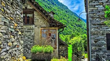 Enceinte de lâhĂ©bergement