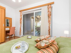 1 bedroom, free Internet