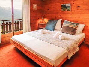 3 bedrooms, Internet