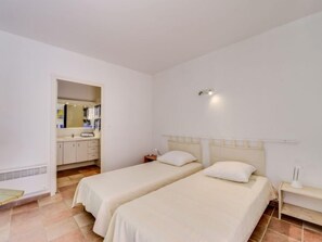 4 bedrooms, WiFi