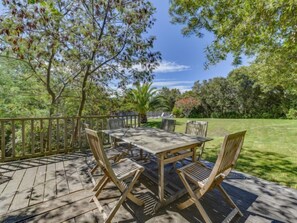 Outdoor dining - Vacation home Cassou by Interhome (La Croix-Valmer)