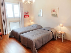 4 bedrooms, Internet - Le Bouloulou by Interhome (L'isle sur la Sorgue)