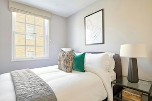Apartment, 3 Bedrooms, Terrace | 2 bedrooms, individually decorated, individually furnished