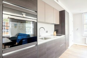 Microwave, stovetop, dishwasher
