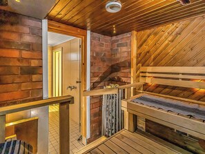 Sauna - Päätalo, mökkilomat ja perhejuhlat by Interhome (Asikkala)